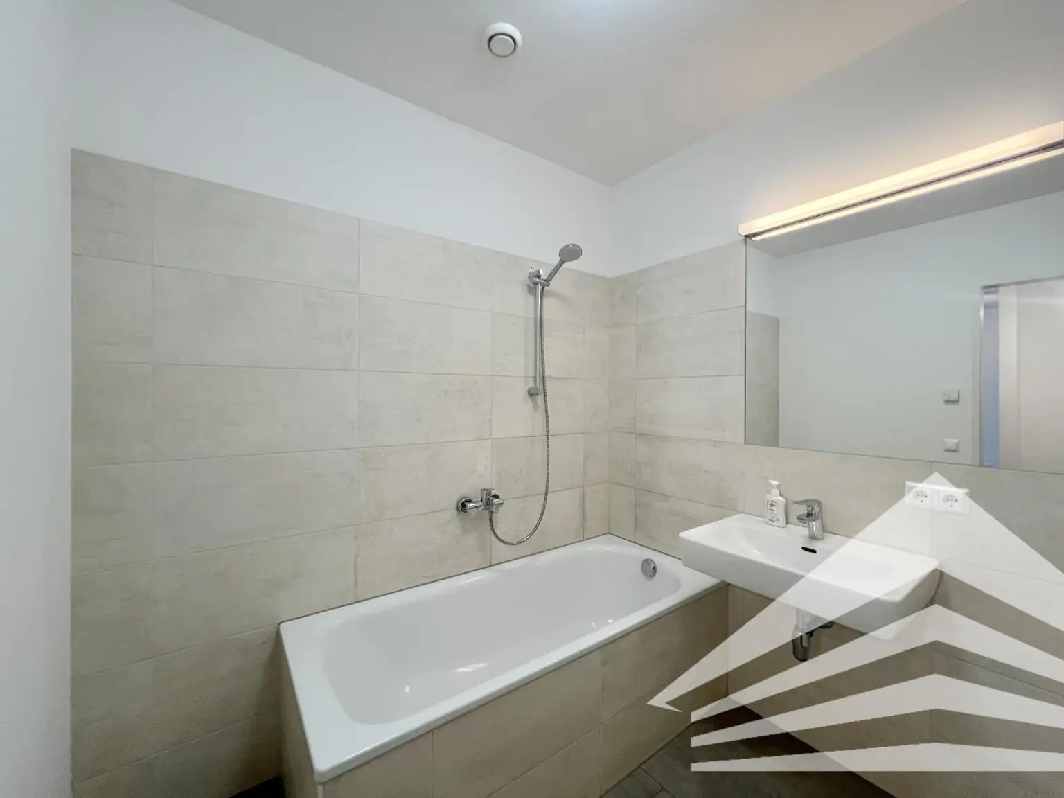 Badezimmer inkl. Wanne