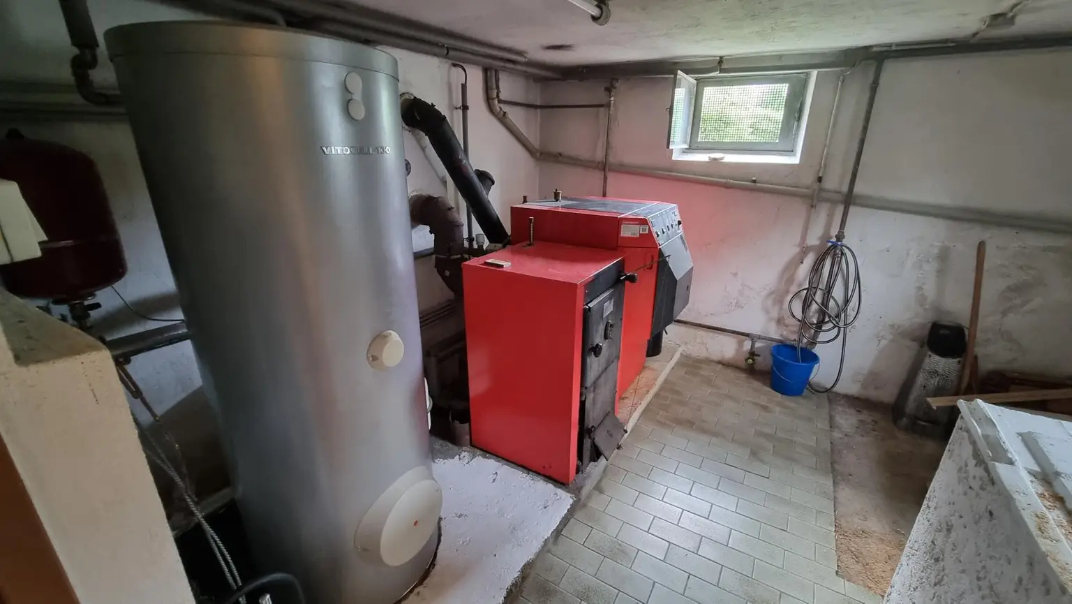Charmantes Einfamilienhaus in ruhiger Grünlage – innen renoviert und bezugsbereit