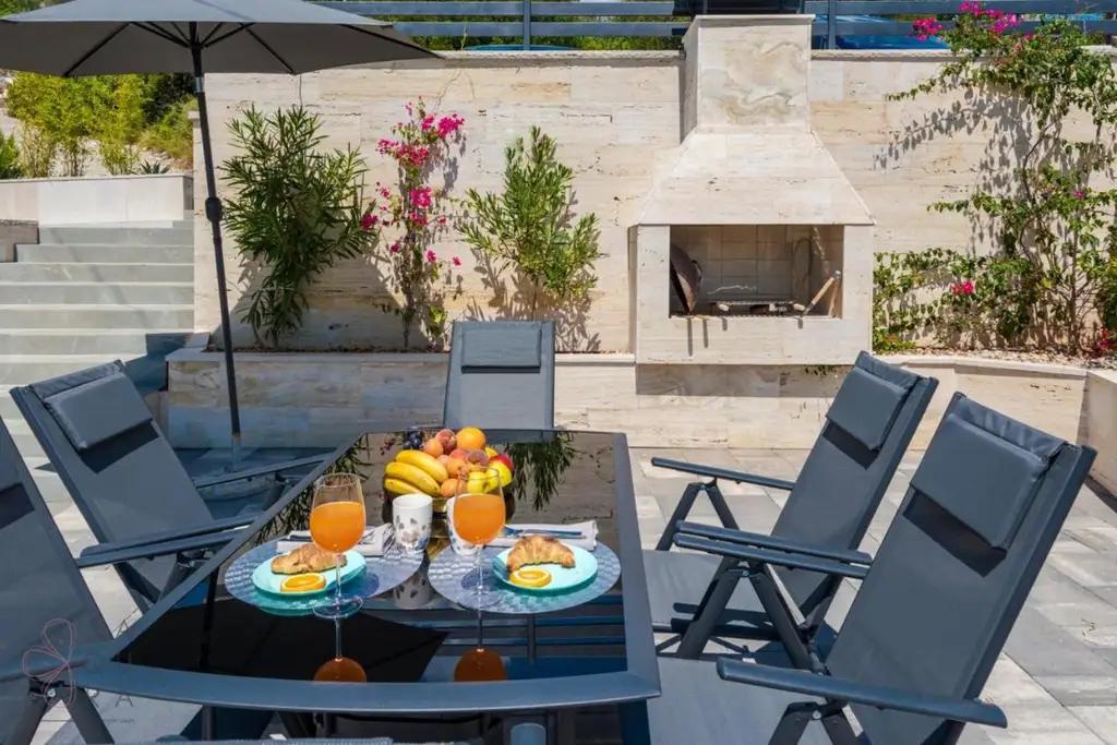 Mediterraner Rückzugsort mit Meerblick – Neubauvilla bei Dubrovnik