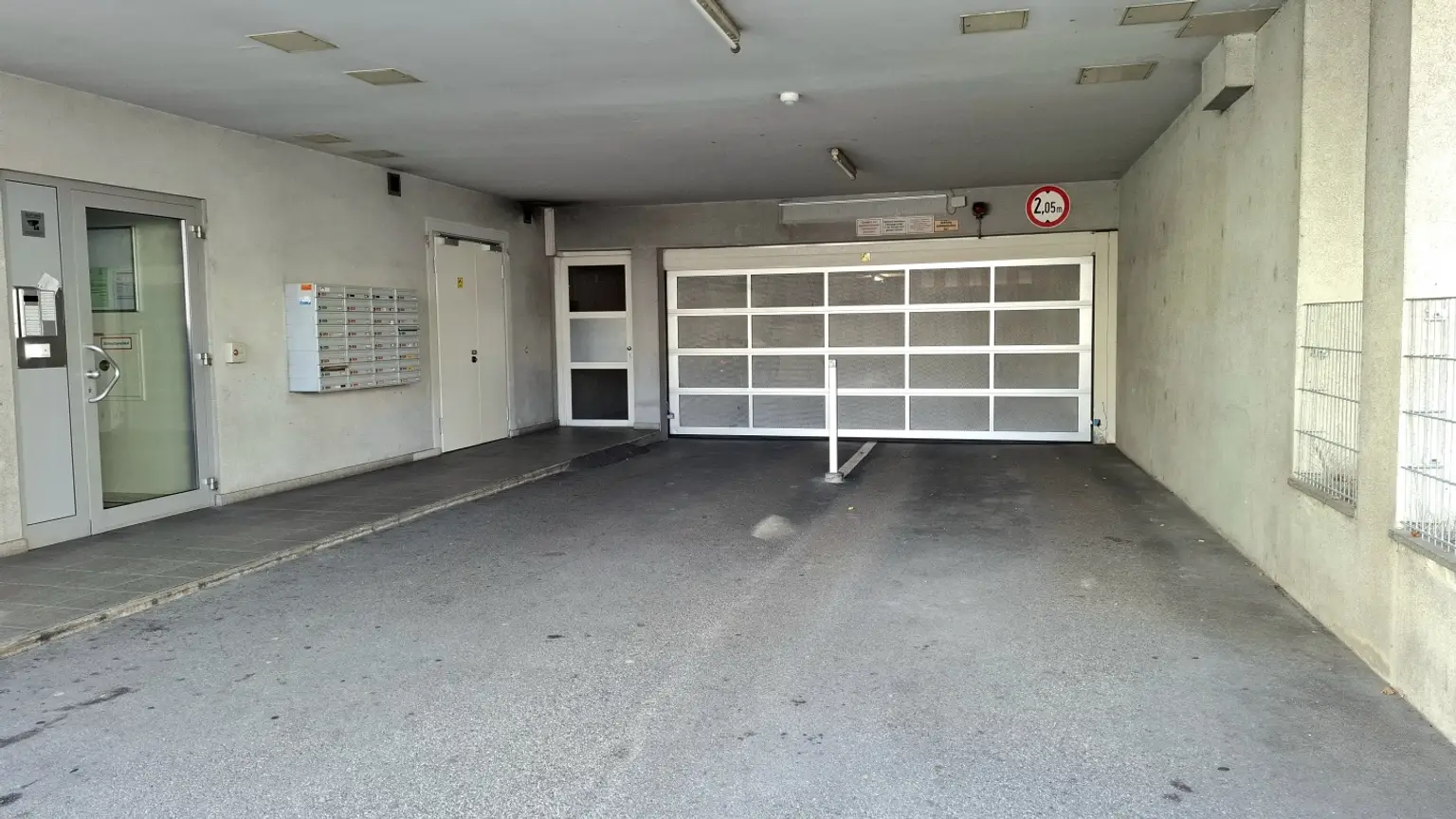 Einfahrt TG-Platz