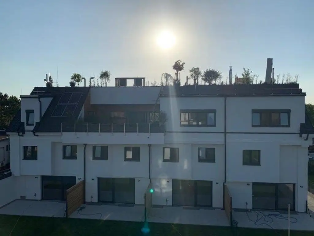 !!!Neuer Preis !!!Ein Dachgeschoß-Wohn-Juwel mit 2 Terrassen in 22 Bezirk lässt keine Wünsche offen!!!