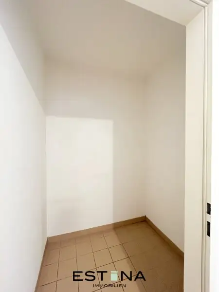 Stilvolle Wohnung mit Balkon in bester Lage - U6 Alser Straße