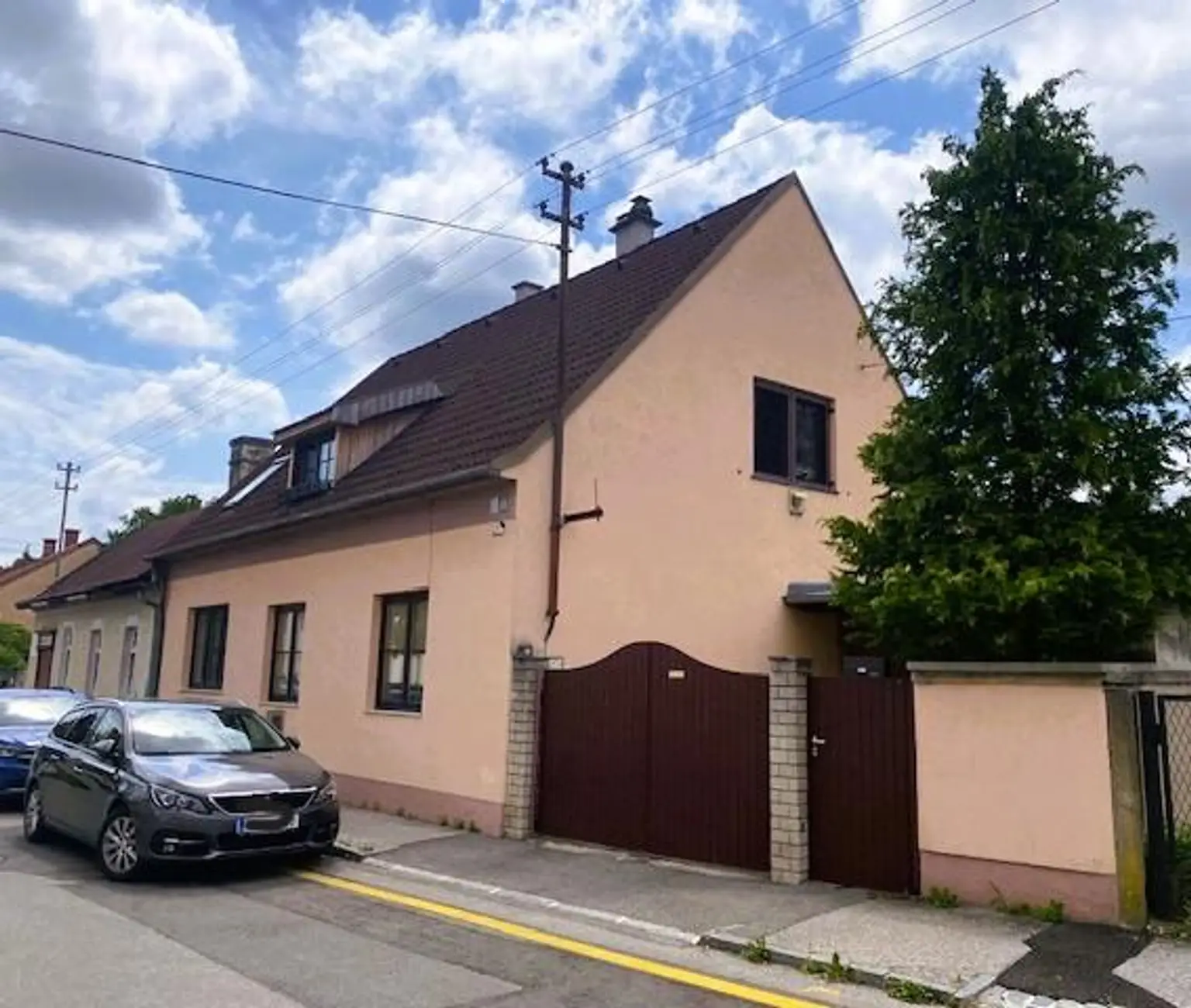Familienwohnsitz inkl Baulandreserve! Grünoase mit Nebengebäude!