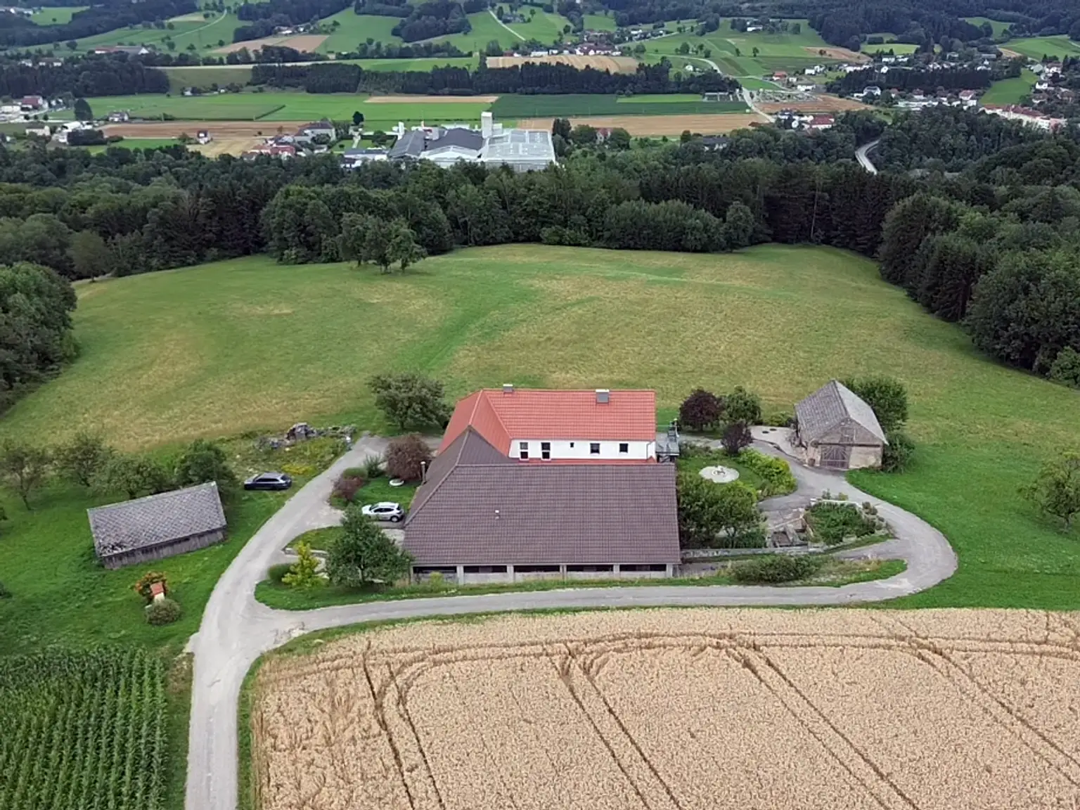 Traumhaftes Bauernhaus in Alleinlage mit Blick auf den Sonntagberg – 13 Hektar Natur pur im Ybbstal