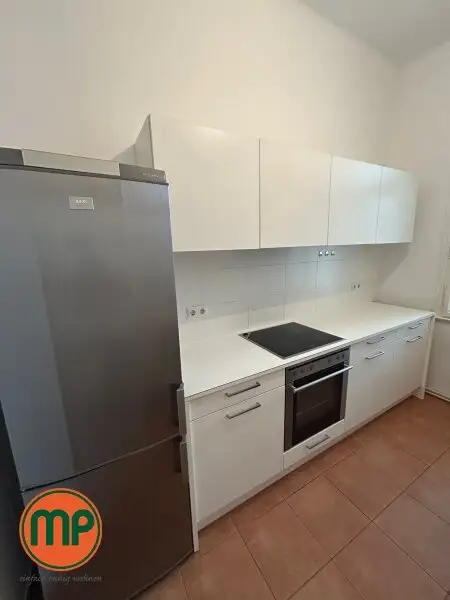 Penzing: elegante 2 Zimmerwohnung mit Altbaucharakter