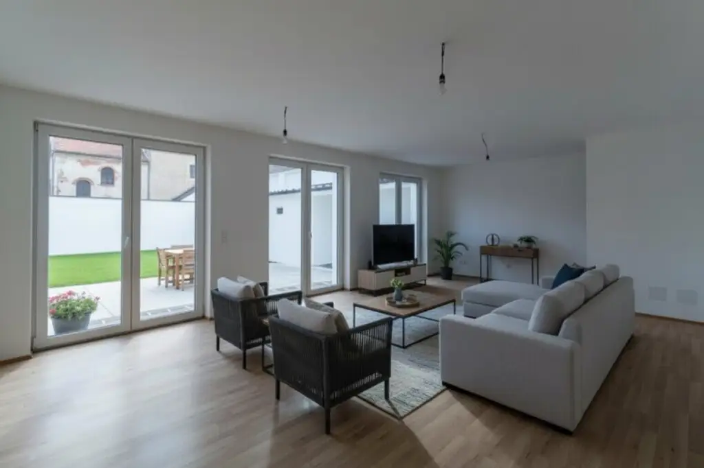 EINFAMILIENHAUS in WIEN- und SCHNELLBAHNNÄHE -> "SCHLÜSSELFERTIG"!!!