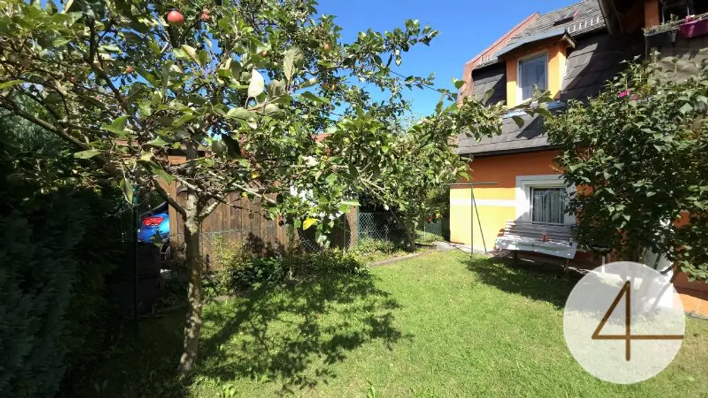 Zwei Wohneinheiten unter einem Dach – Wohnhaus mit Garten in Hainfeld