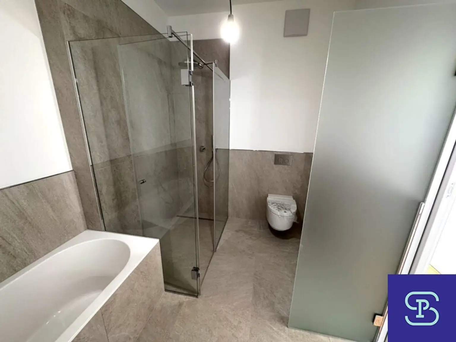 Badezimmer 1