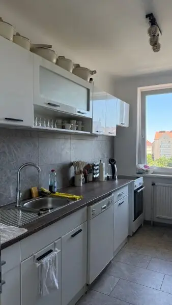 2,5 Zimmer Neubauwohnung mit toller Loggia am Friesenplatz - befristet vermietet