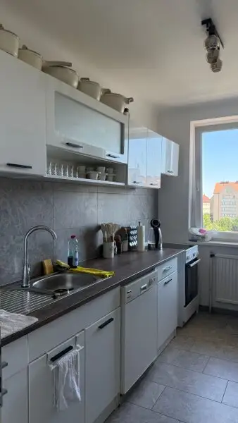 2,5 Zimmer Neubauwohnung mit toller Loggia am Friesenplatz - befristet vermietet