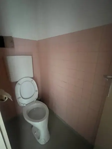 2,5 Zimmer Eigentum in saniertem Haus (U1 Nähe)