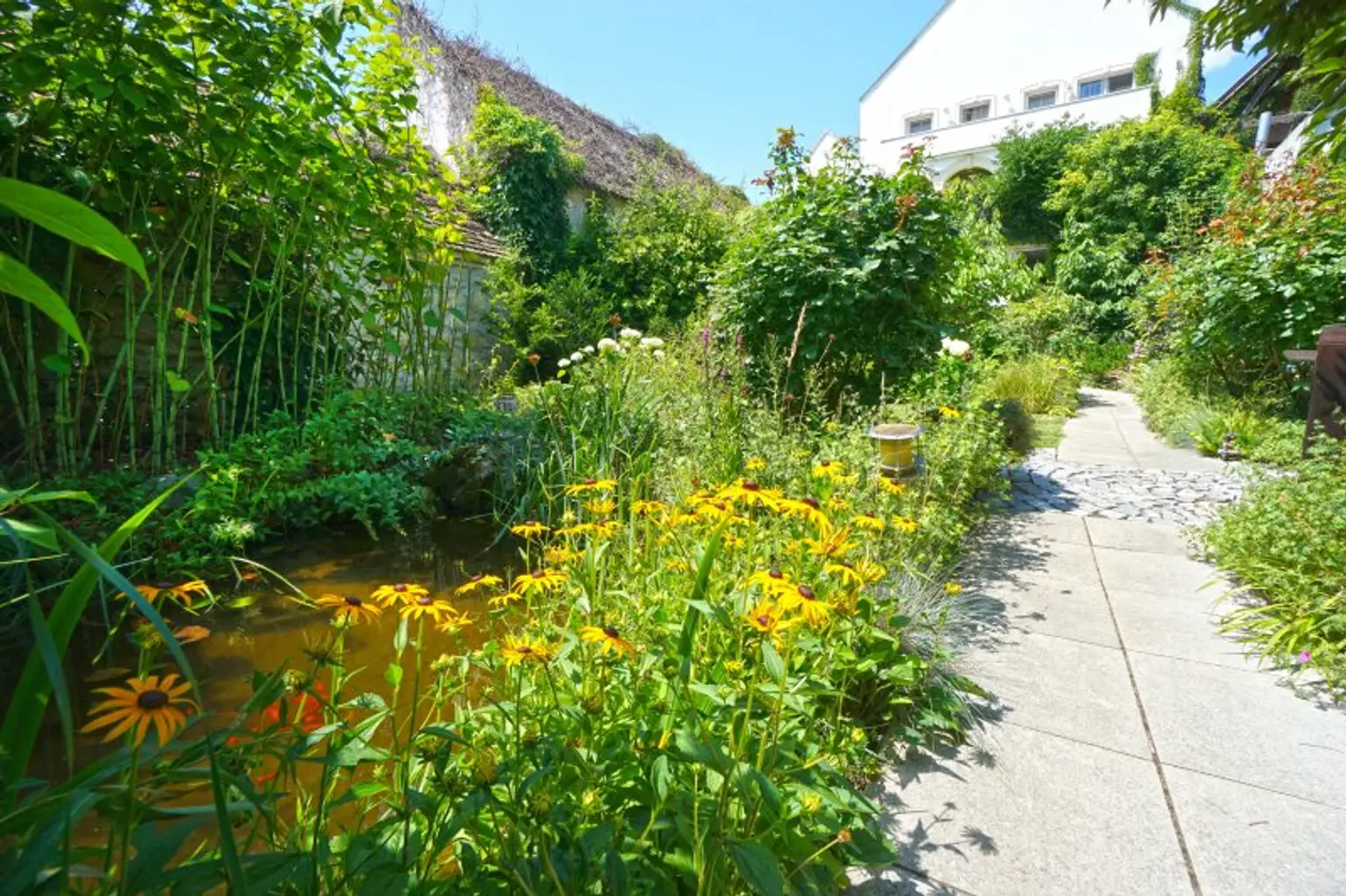Einmalig! Stilvolle Premium-Residenz mit altem Weinhaus am Neusiedler See