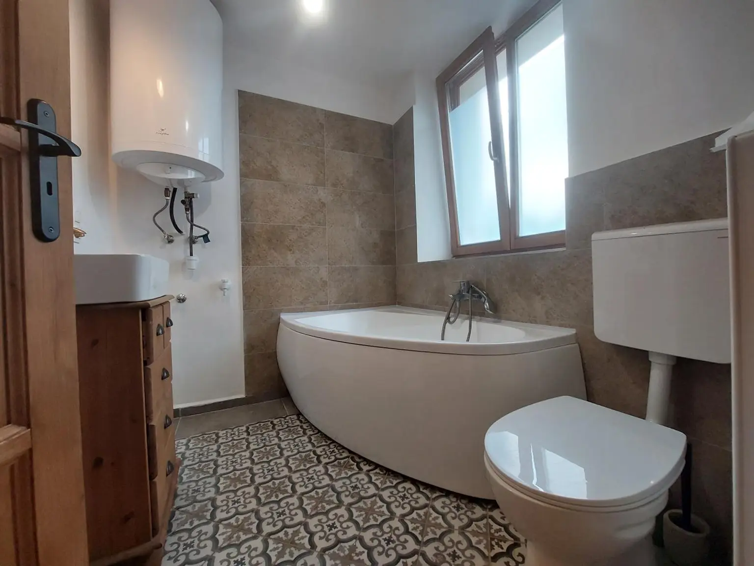 Badezimmer mit Toilette