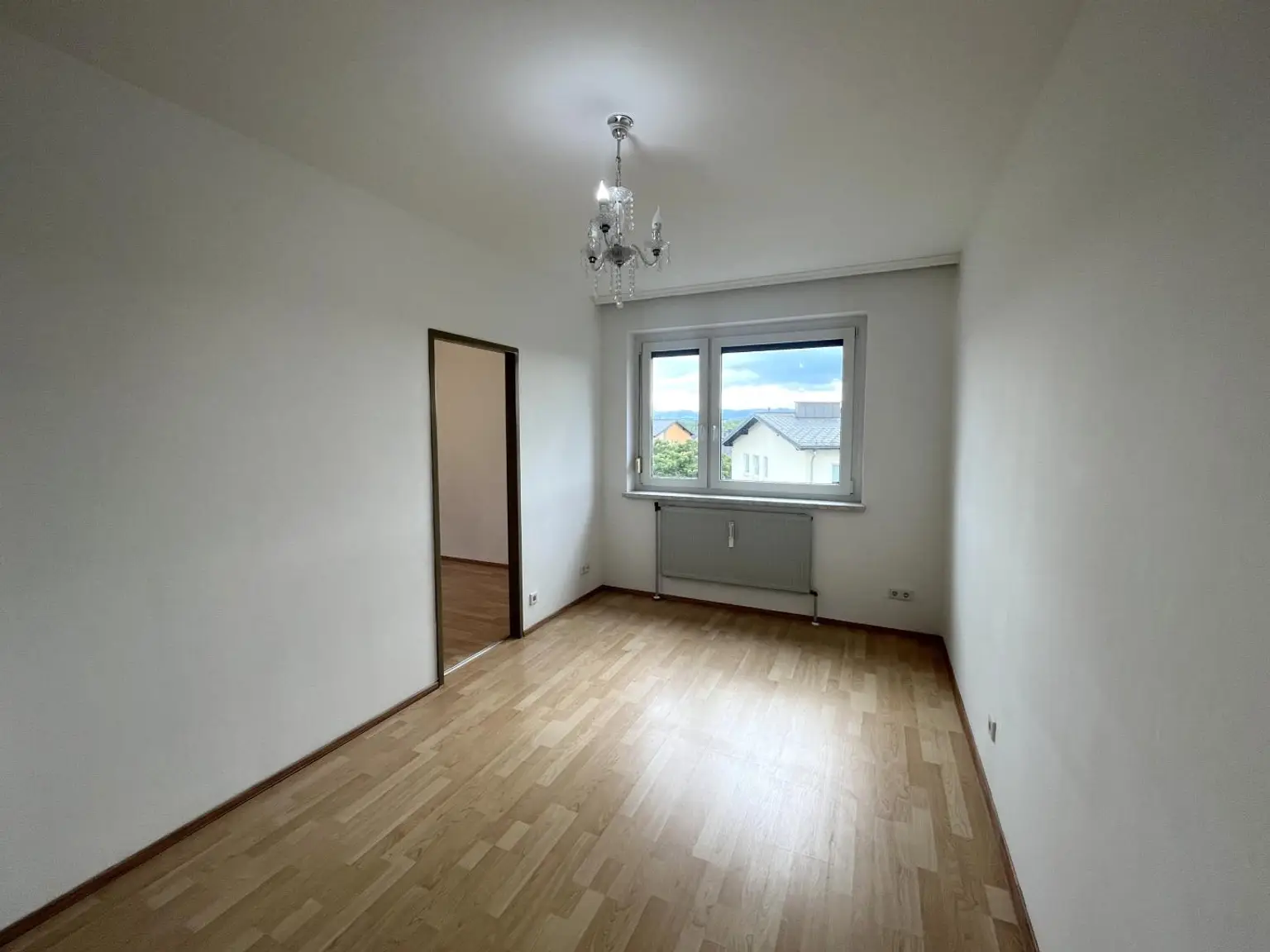 Zentral gelegen: 3-Zimmer-Wohnung mit herrlicher Loggia