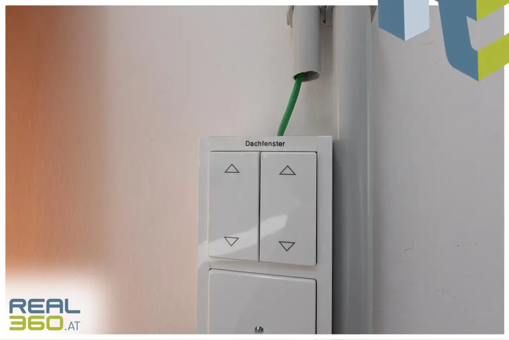 Hochwertige Betriebsliegenschaft auf Baurechtsgrund (Halle, Büro, Lager, Wohnung)