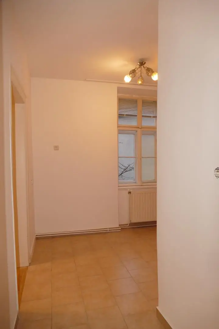 Küche vonZugang, Fenster zum Hof, P1190348