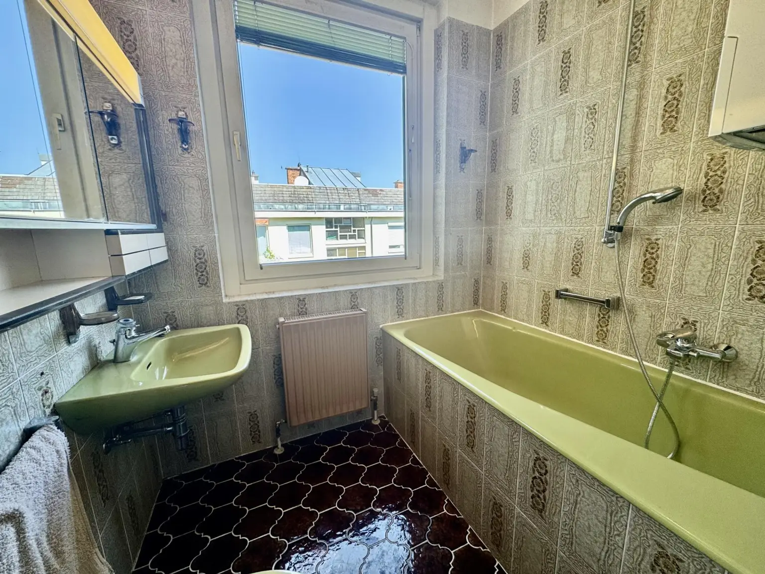 85m² in Mauer – 75m² Privat-Terrasse, 16m² Balkon & Tiefgarage!