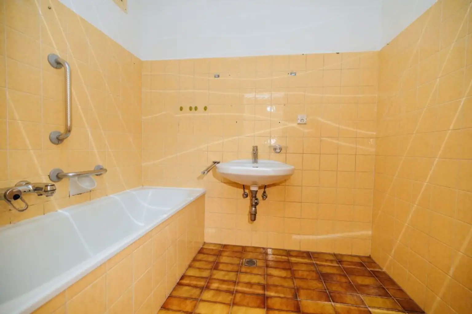 GROßZÜGIGE TERRASSE I RUHIGE LAGE I 3 ZIMMER I FAMILIENFREUNDLICH I NATURNAH I AB SOFORT I PROJEKT WOHNEN