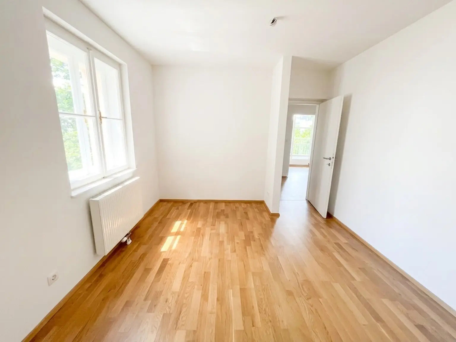 Ansprechende 3-Zimmer-Wohnung in Botschaftsviertel
