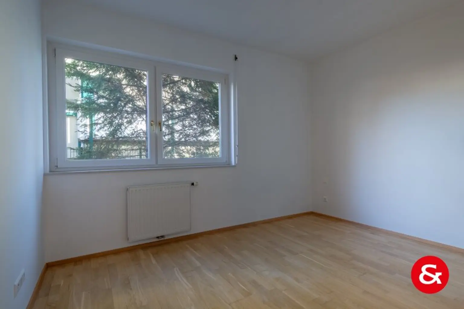 UNBERFISTETE Gartenwohnung mit Hobby/SPA-Ebene und 2 Garagenplätzen!