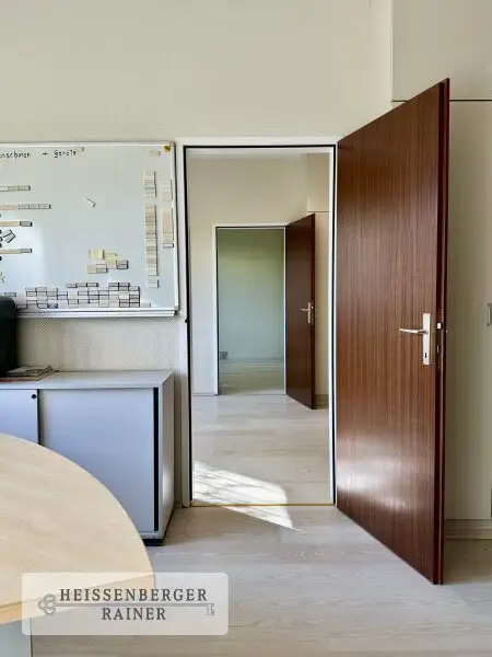 FLEXIBEL UND EFFIZIENT /// NEUBAUBÜRO /// DORNBACH, NEUWALDEGG