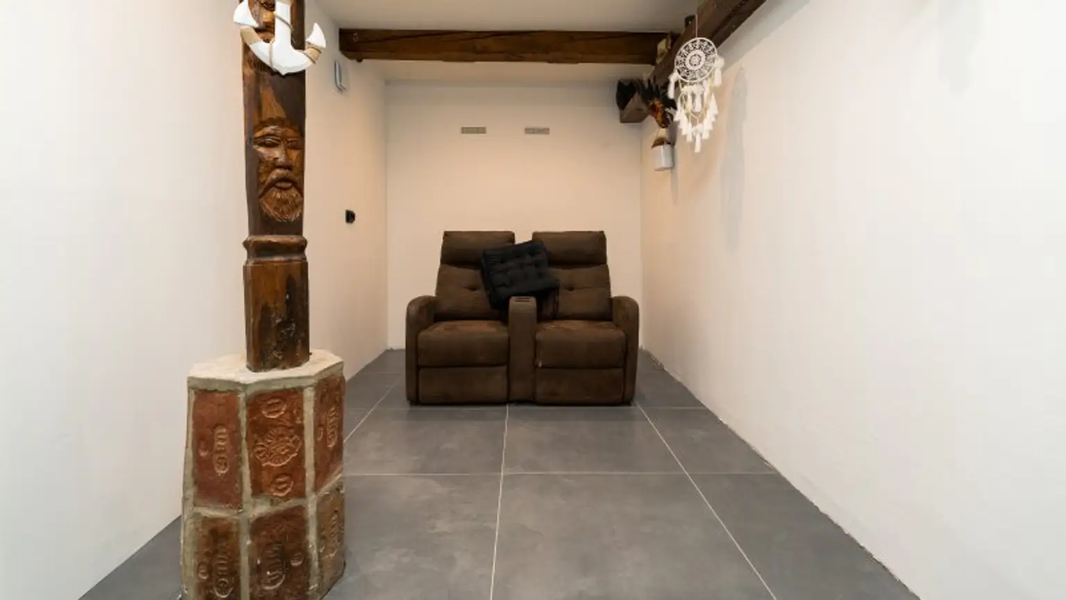 Paradies-Liebhaber aufgepasst! Detailreiches Ein oder Mehrfamilienhaus!