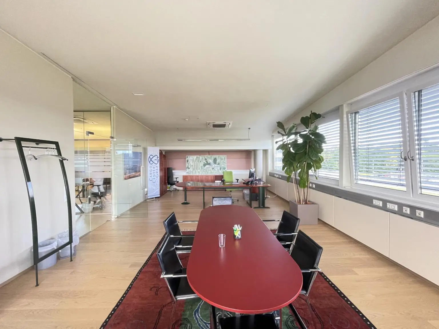 Innenansicht Büro Terminal 1, 2. OG