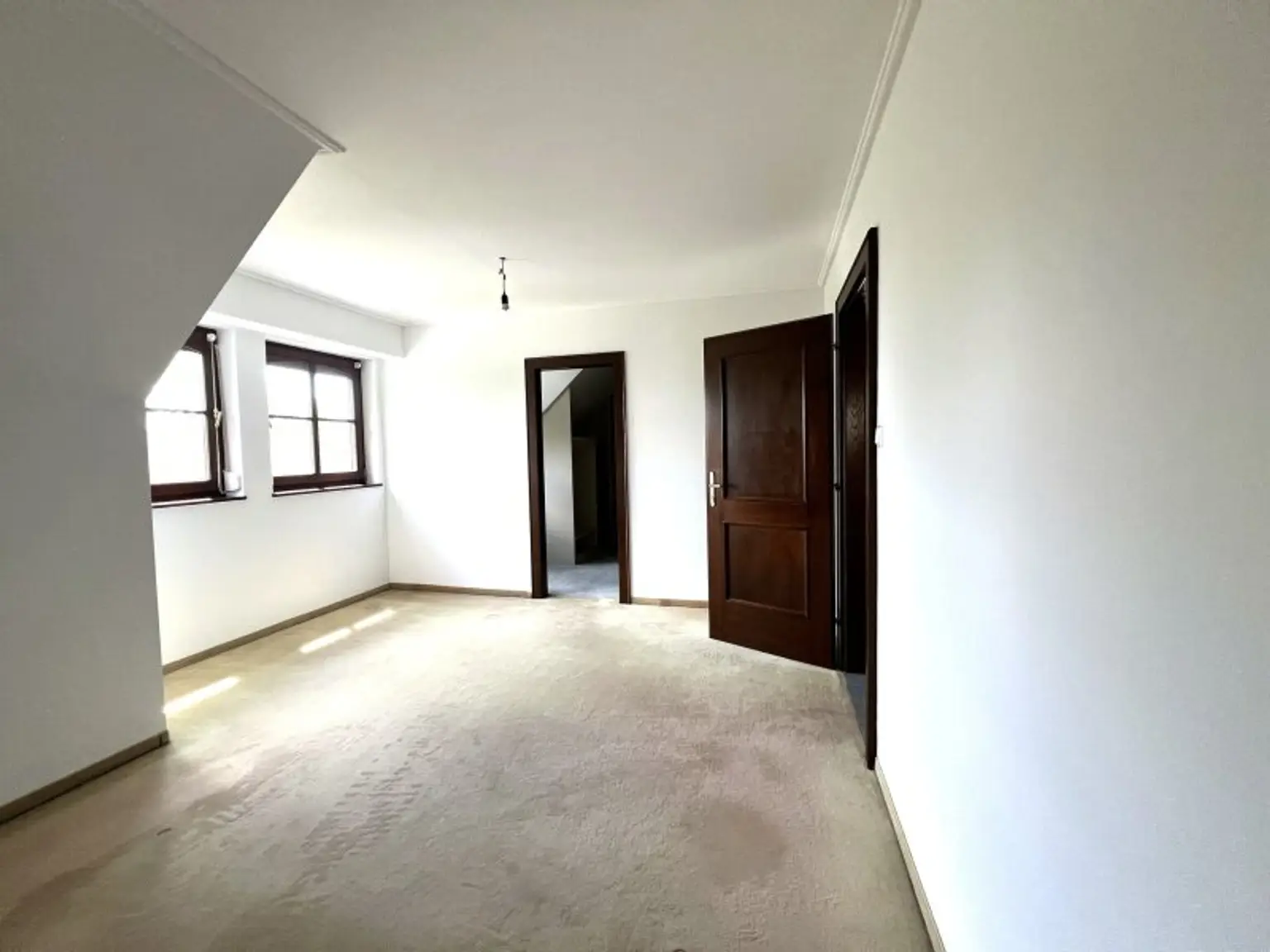 Rarität (!) Großzügige Villa in Badener Bestlage am Mitterberg mit prächtigem Garten - zentrumsnahe (!)