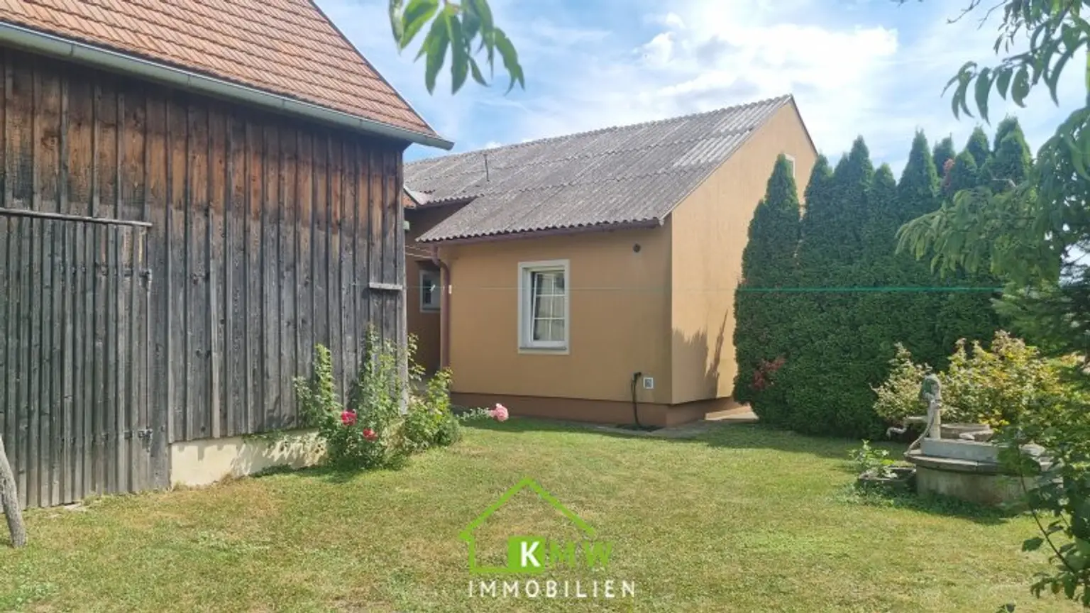 Wohnhaus in ruhiger Grünlage