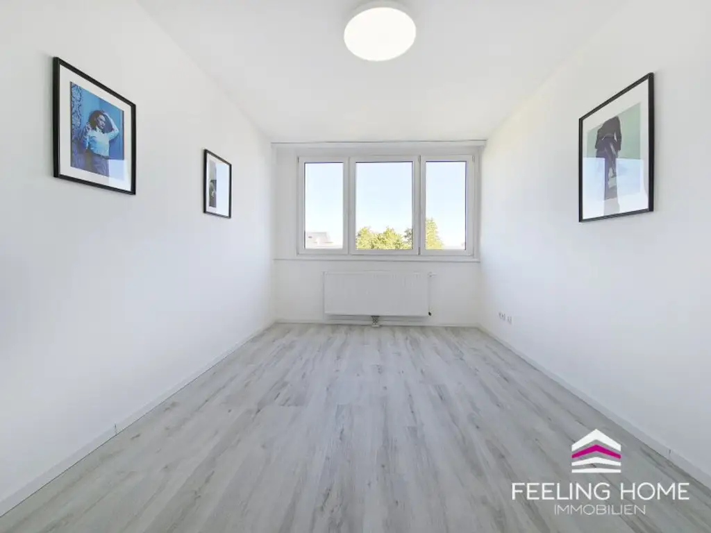 Frisch renoviert & bezugsfertig: 3-Zimmer-Perle mit Schlossnähe & Parkähnlichen Innenhof!