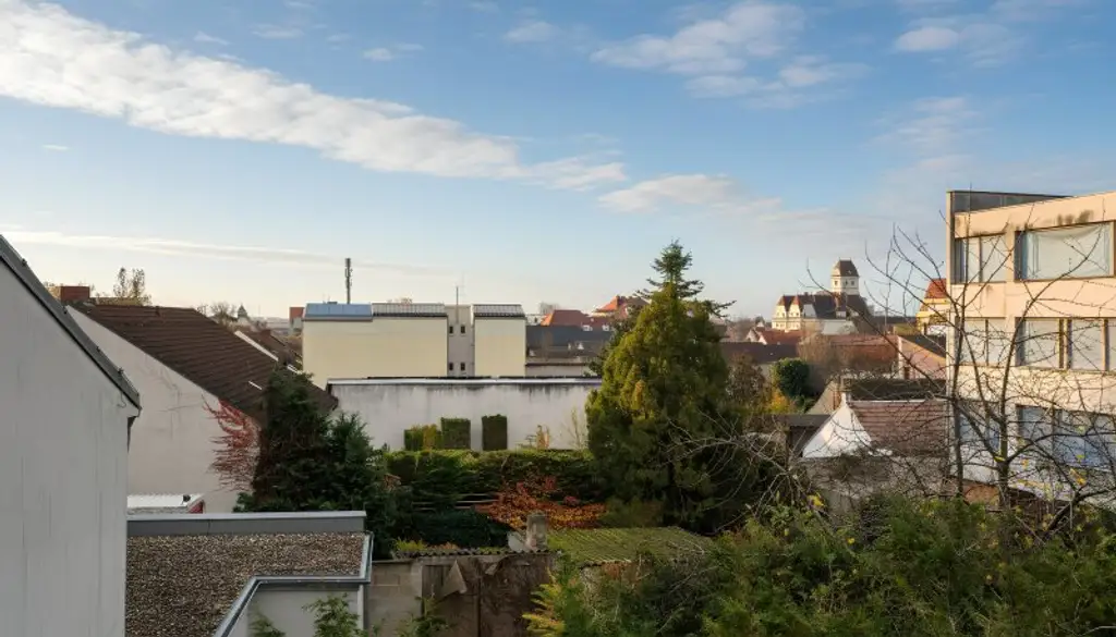 TOP Dachgeschosswohnung im Zentrum von Gänserndorf!