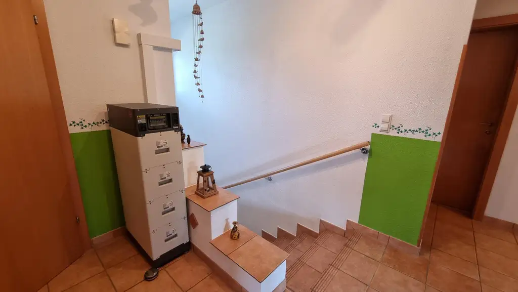 Charmanter Bungalow mit großem Garten, Photovoltaik & Teichanlage