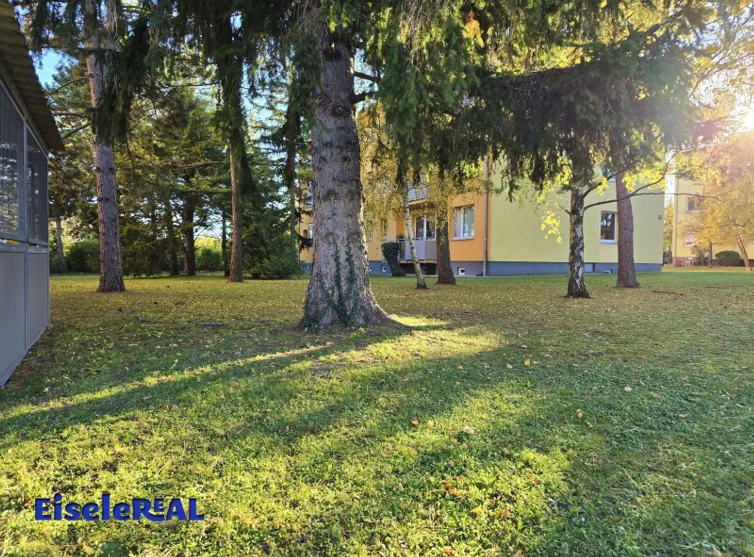 tolle 2 Zimmer Wohnung, extra Küche