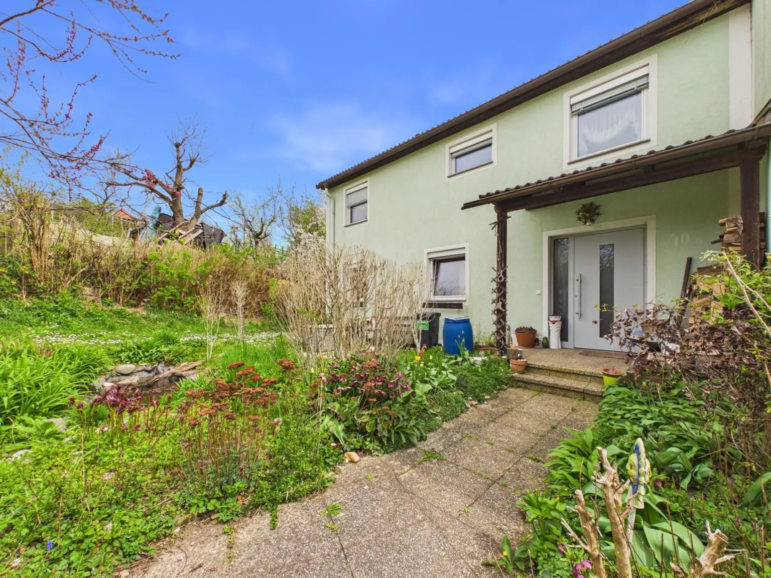 CAM04191G0-PR0089-STILL023