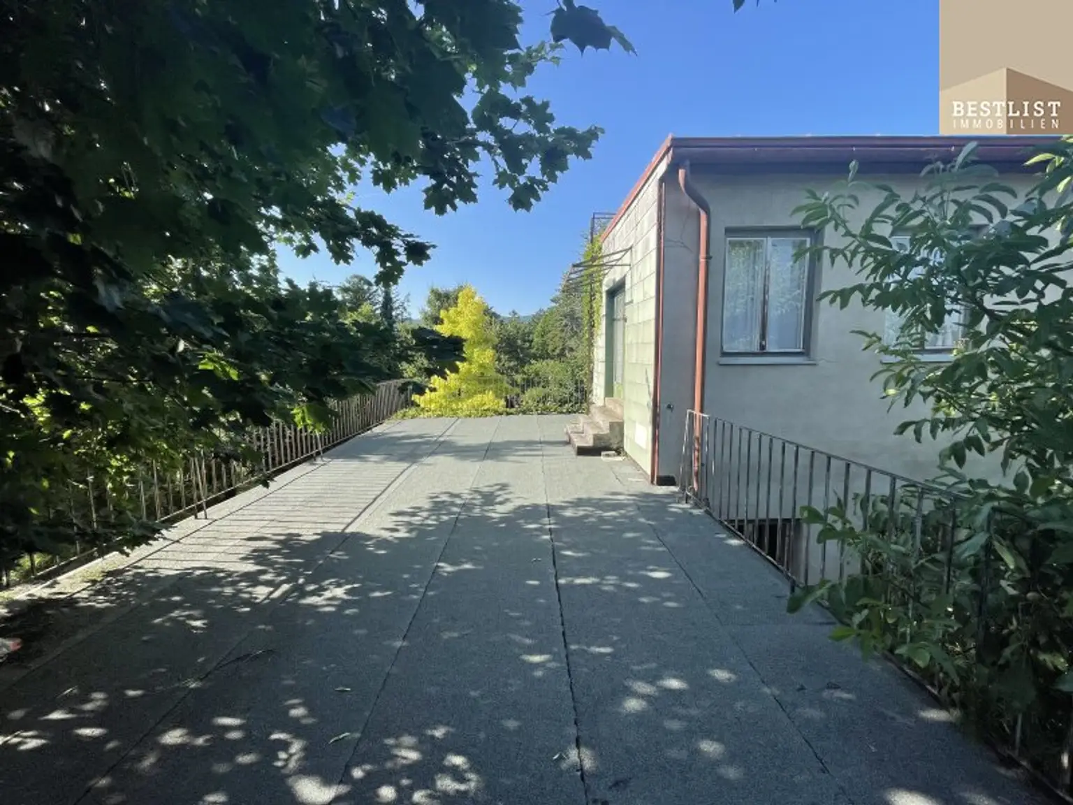 Haus mit Innenhof - Leesdorf