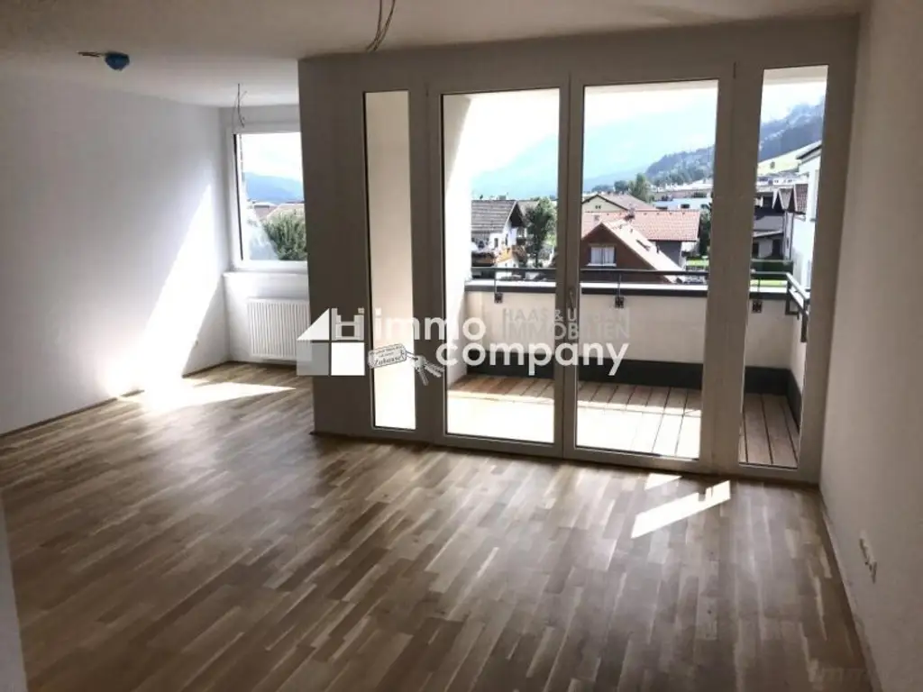 WATTENS neuwertige 2 Zimmer Mietwohnung mit Topausstattung + 2 Tiefgaragenplätze