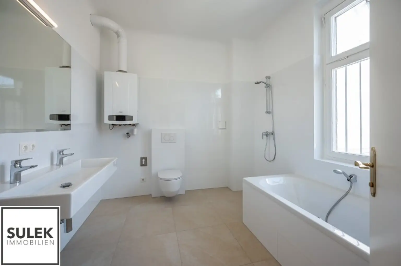 Großzügige 4-Zimmer-Wohnung am Brahmsplatz – Top-Lage im 4. Bezirk