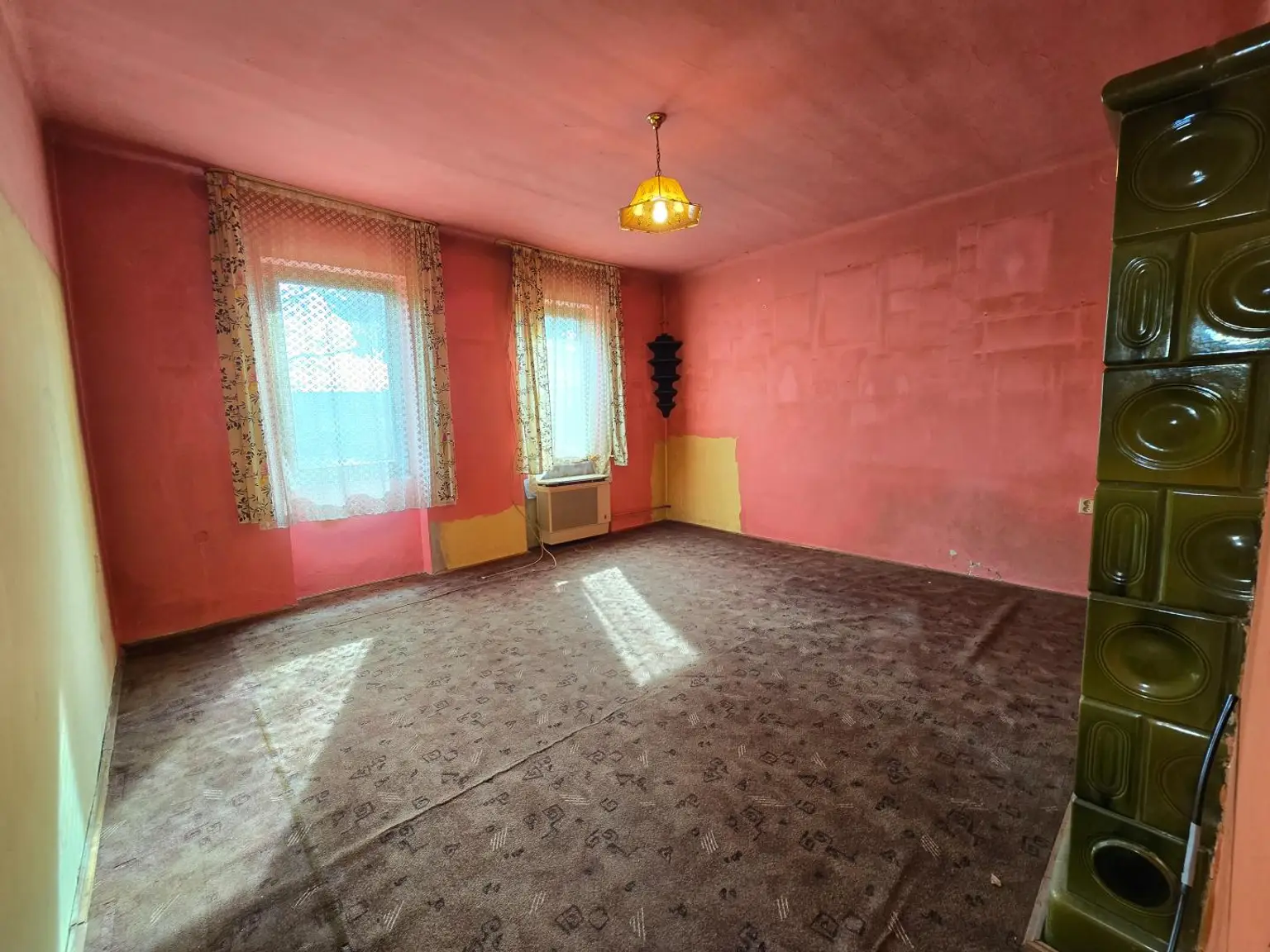 Zimmer 1 mit Kachelofen