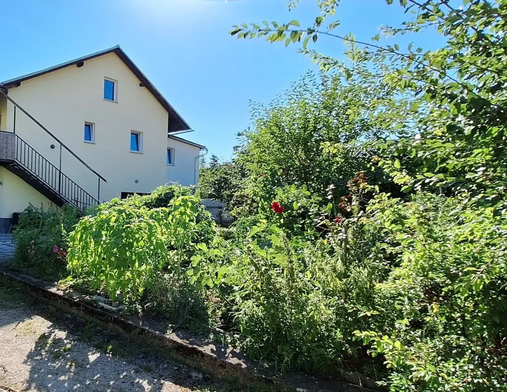 Mehrfamilienhaus mit 4 Wohneinheiten auf 481,80 m² Wohnfläche mit Ausbau- und Erweiterungspotenzial !