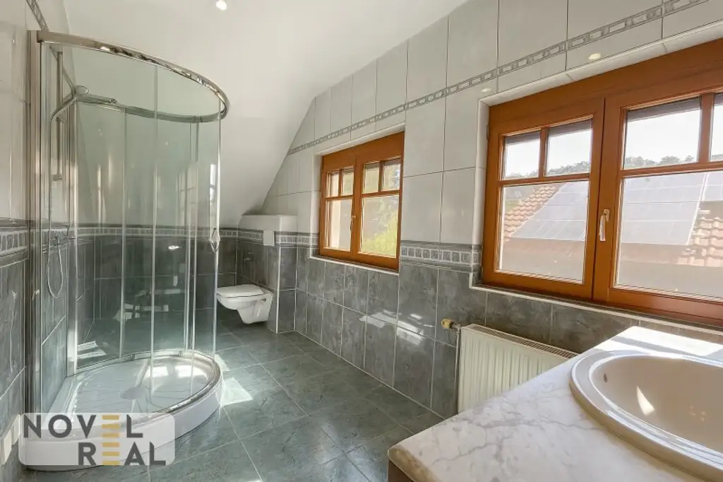 Exklusive Traumresidenz nahe Wien – Eleganz auf höchstem Niveau in idyllischer Grünlage!