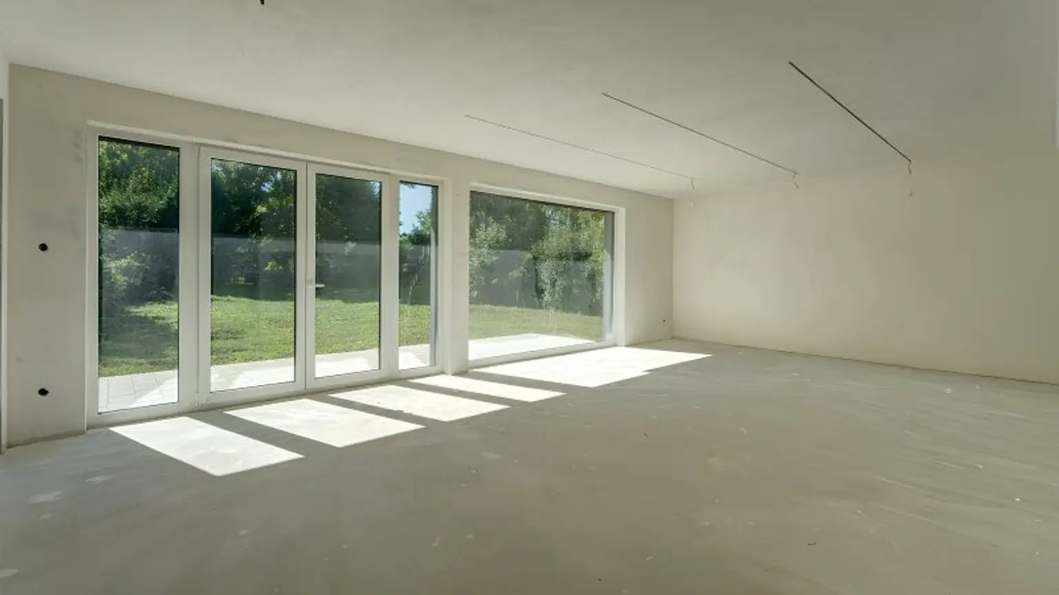 Ruhe, Design & Freiraum – Ihr neues Zuhause in Weikendorf. Belags- oder Schlüsselfertig!