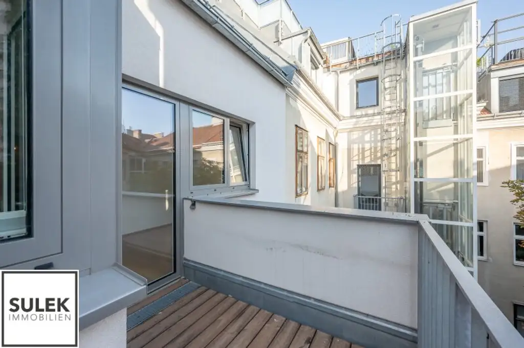 helle moderne 3 Zimmerwohnung mit traumhaften Blick über den Donaukanal