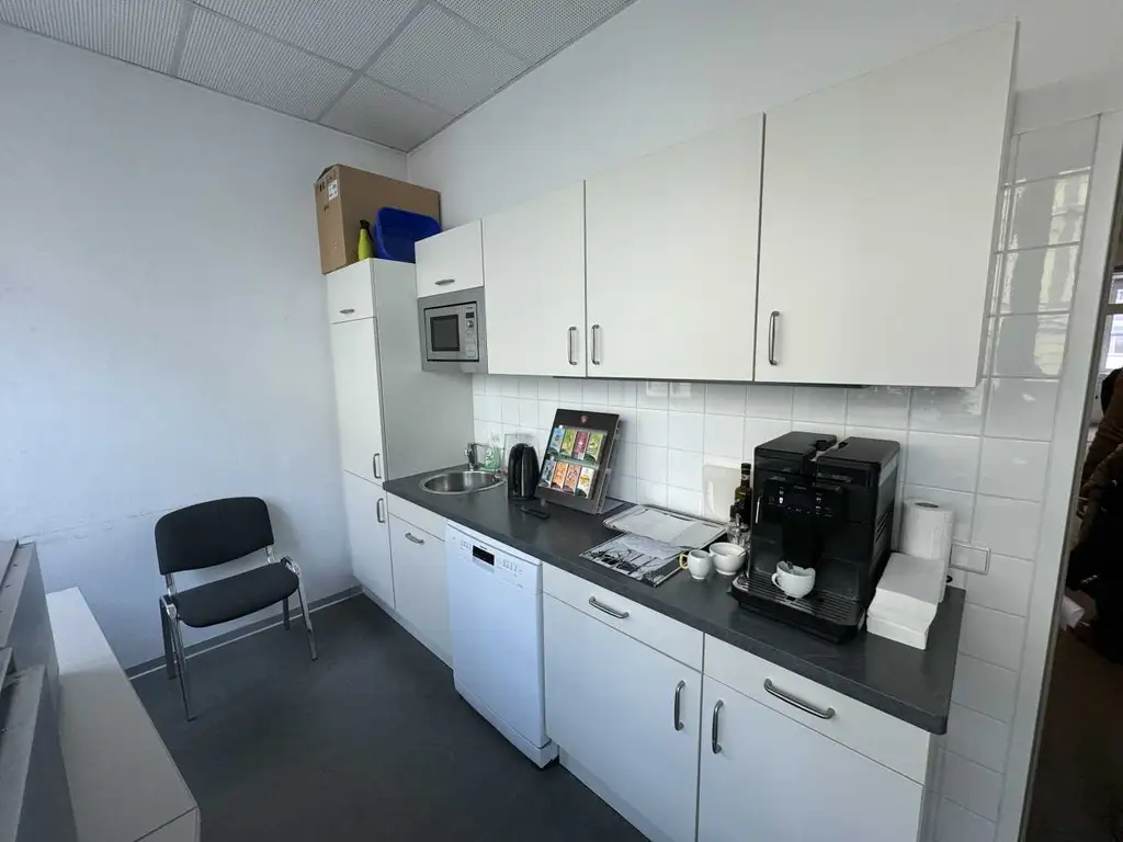 Bürofläche in modernem Gebäude zur Untermiete!