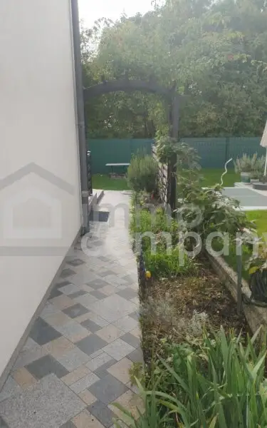 Haus in Schrebergartensiedlung, ständig Bewohnbar, Balkon, Terrasse, Pool, Gartenhütte und mehr.