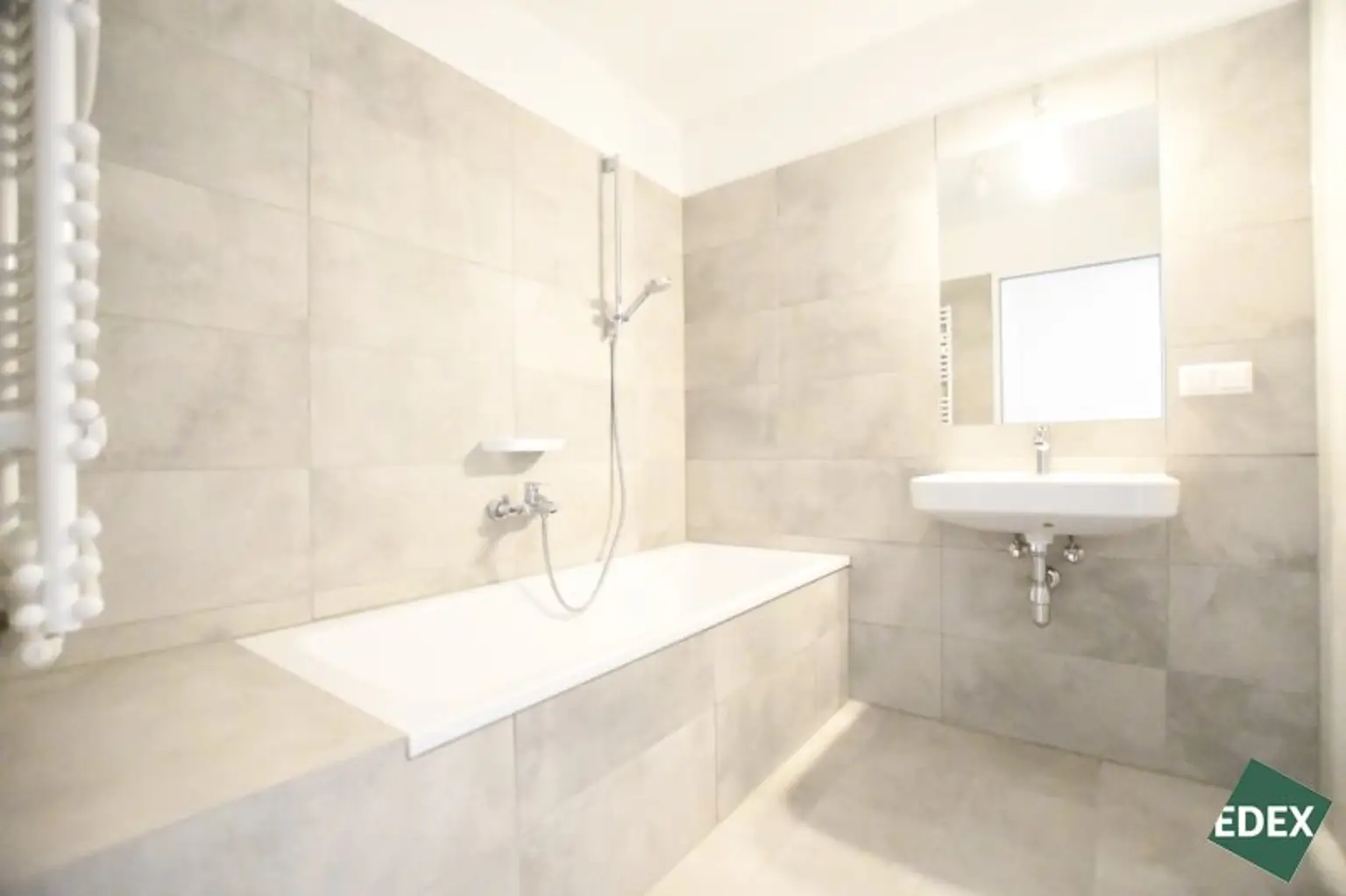 Erstbezug nach Sanierung: Schöne 2 Zimmer-Wohnung nahe Meidling Bahnhof