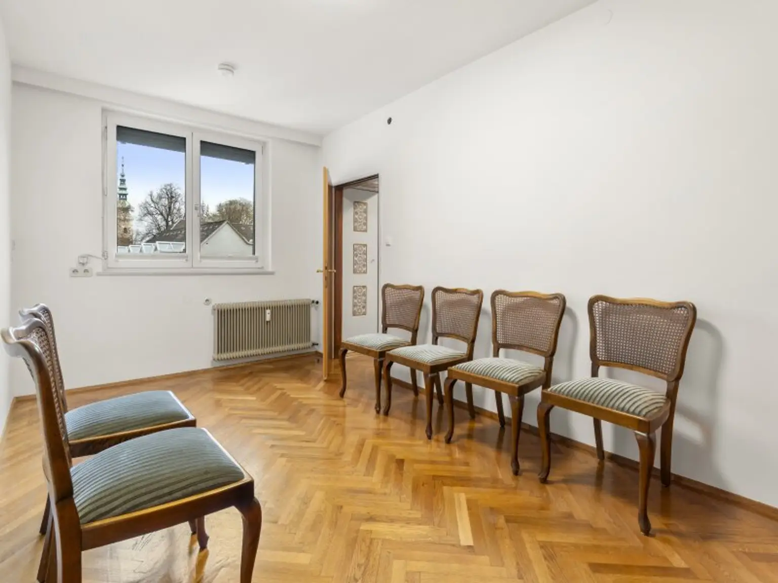 Schöne 3 Zi Stadtwohnung 80m² mit Loggia plus Abstellplatz und Tiefgarage - Khevenhüllerstraße