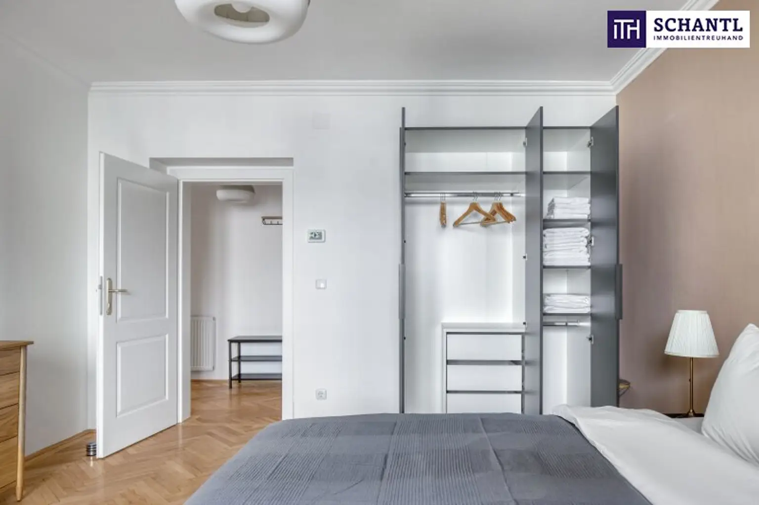 2023 NEU sanierte 3,5 Zimmer Wohnung mit top Ausstattung und bester Nachbarschaft. Schnell sein!!!