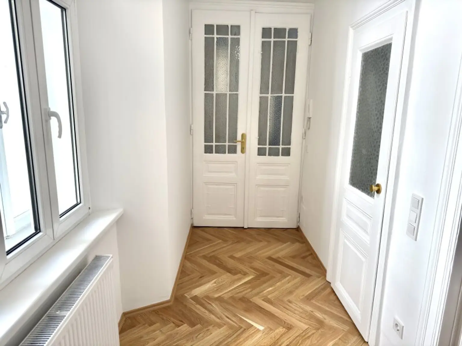 Helle Altbauwohnung mit Charme - Hochwertig sanierte 2-Zimmer-Wohnung im 3. Bezirk