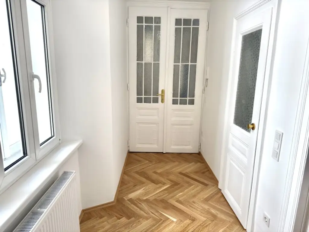 Helle Altbauwohnung mit Charme - Hochwertig sanierte 2-Zimmer-Wohnung im 3. Bezirk