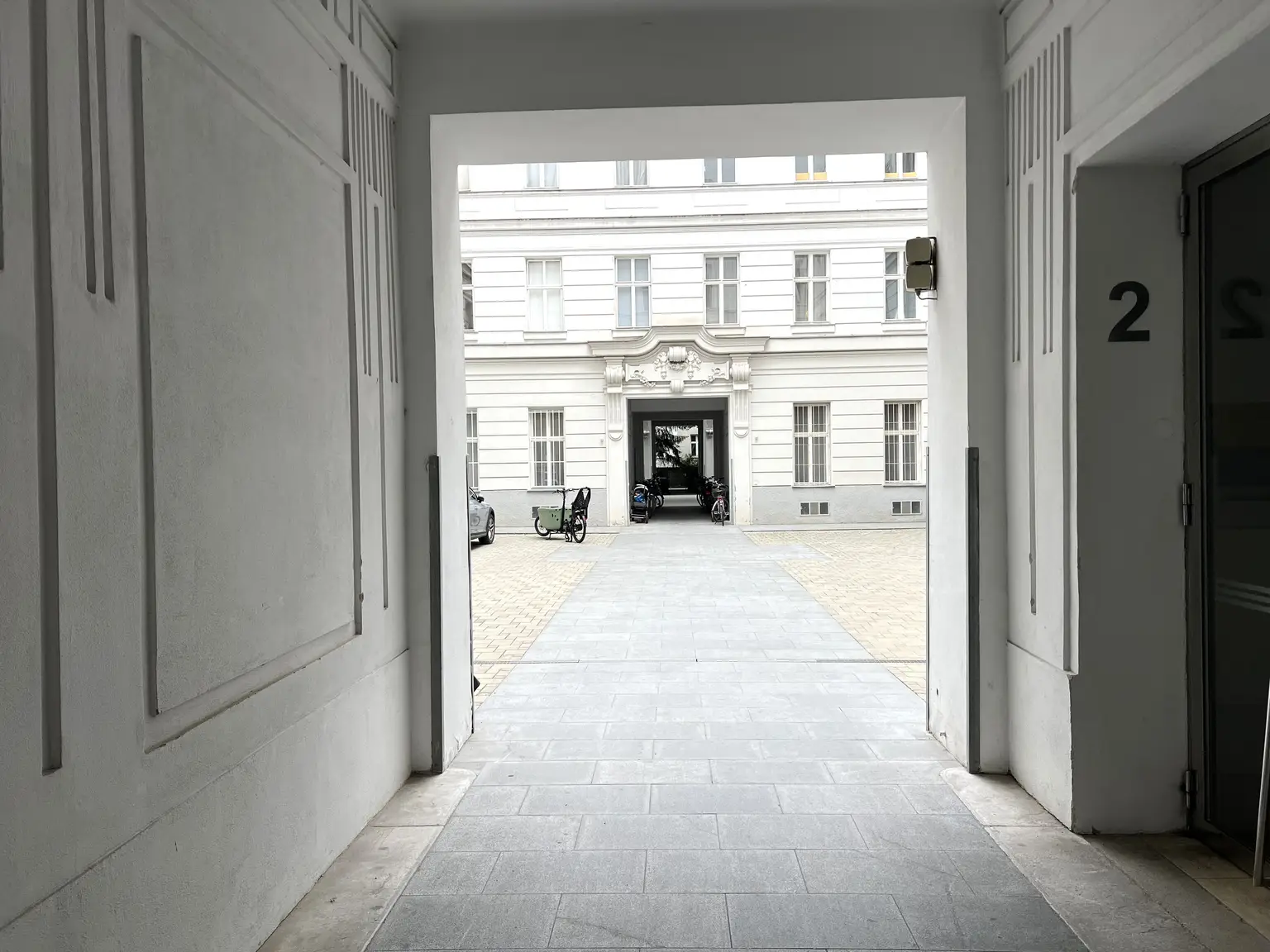 VERMIETET Praterstraße - Fläche im Innenhof